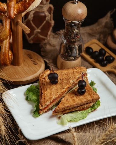 TOAST & WRAPS